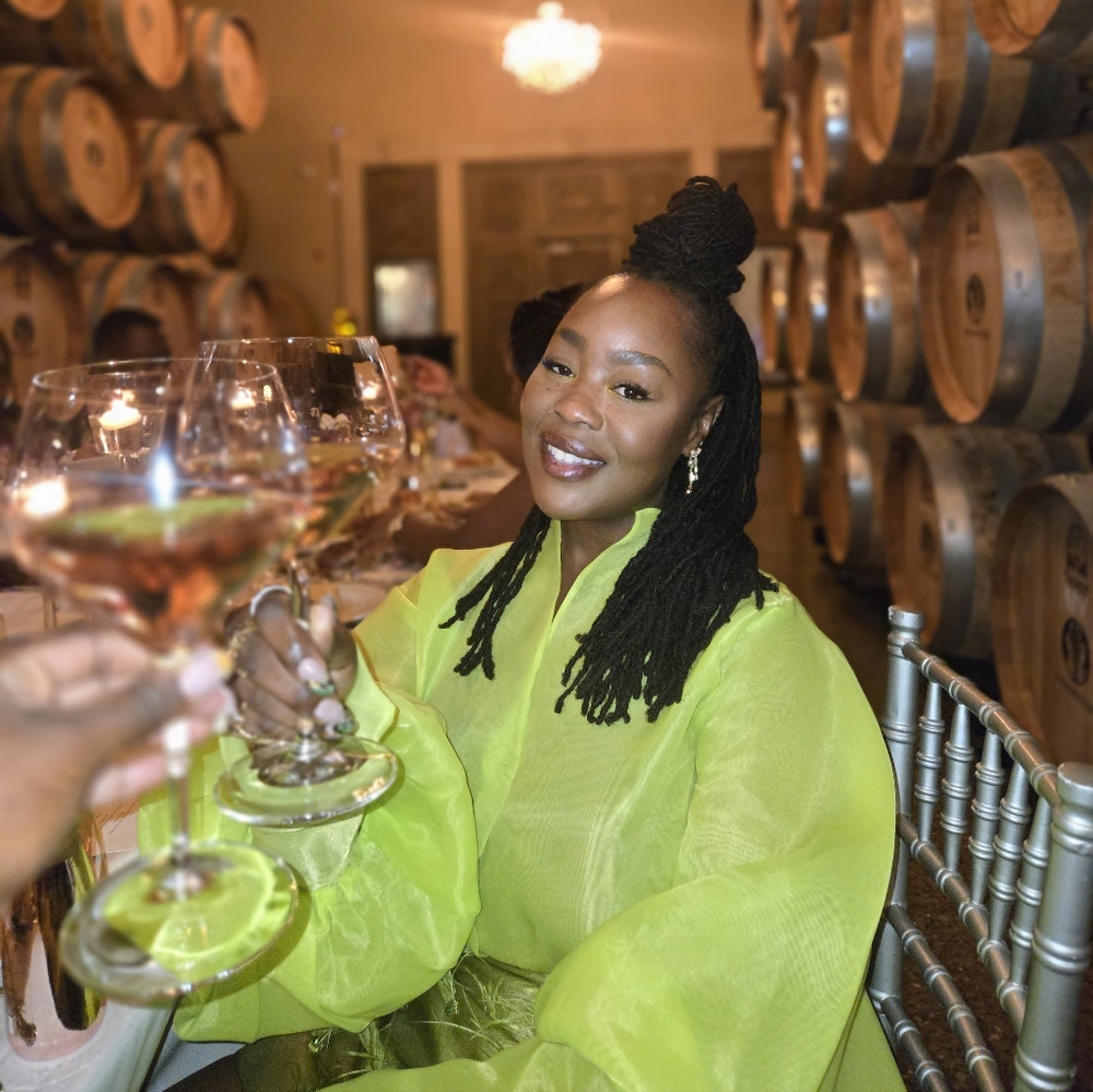 Meet your Posher, Ronke